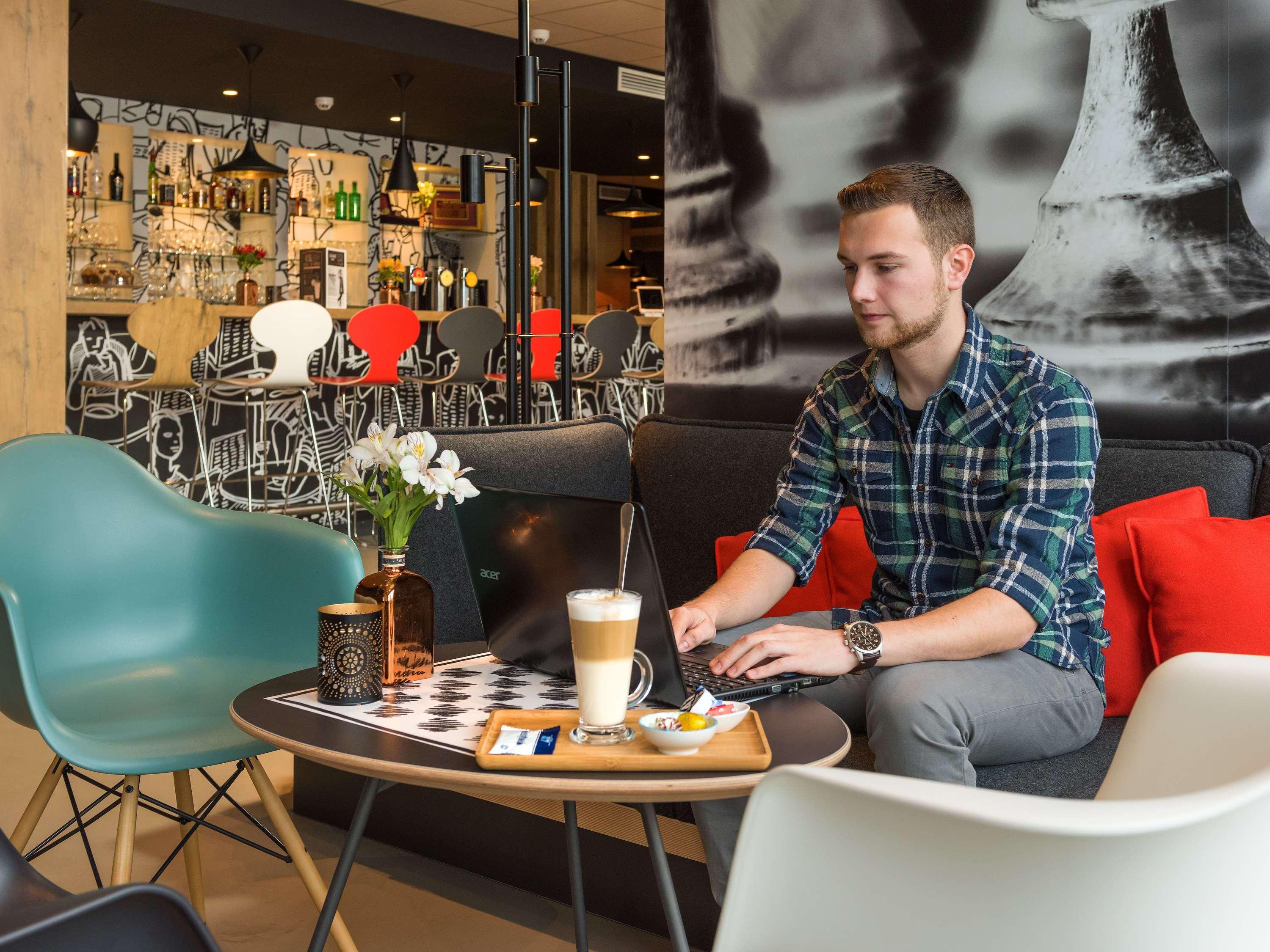 Hotel Ibis Alost Extérieur photo