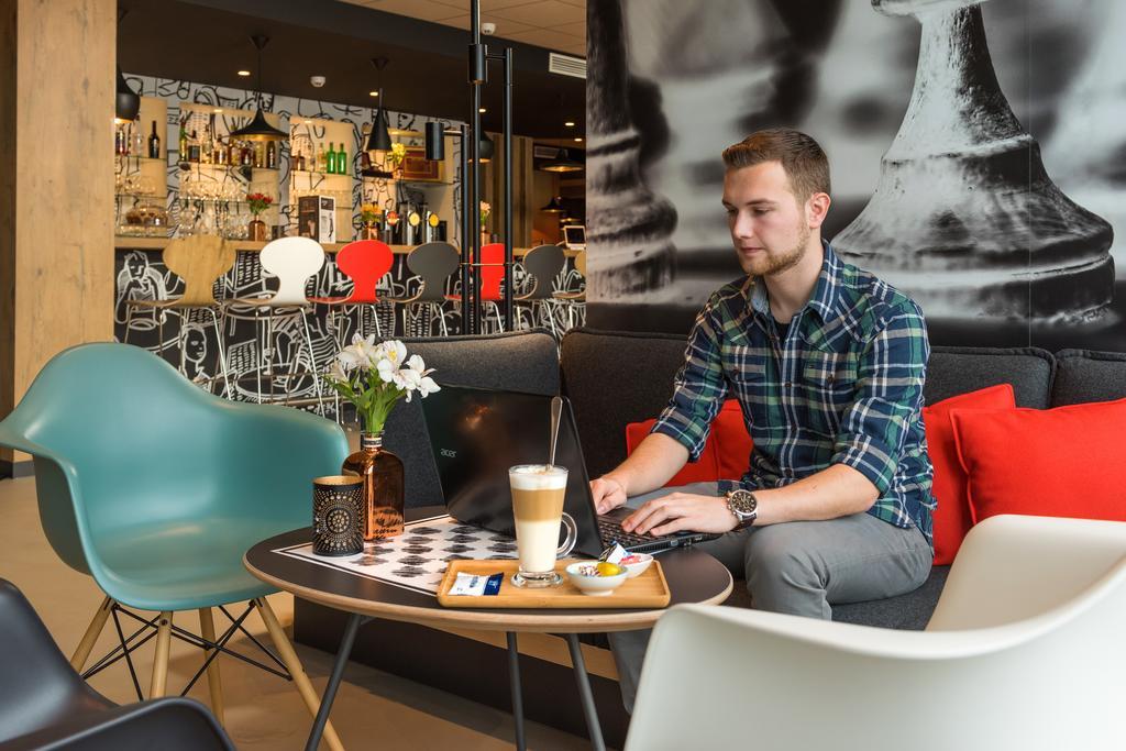 Hotel Ibis Alost Extérieur photo